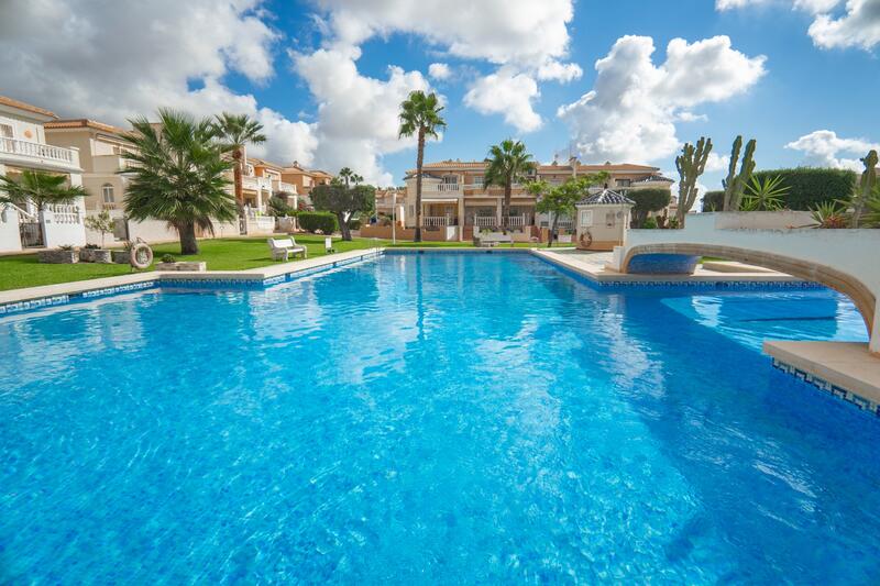 3 soveværelse Byhus til salg