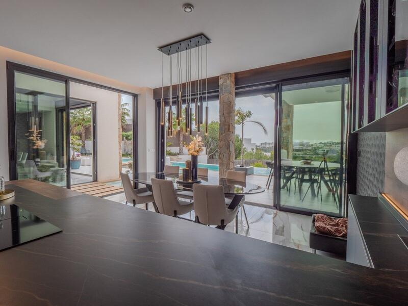 4 sovrum Villa till salu