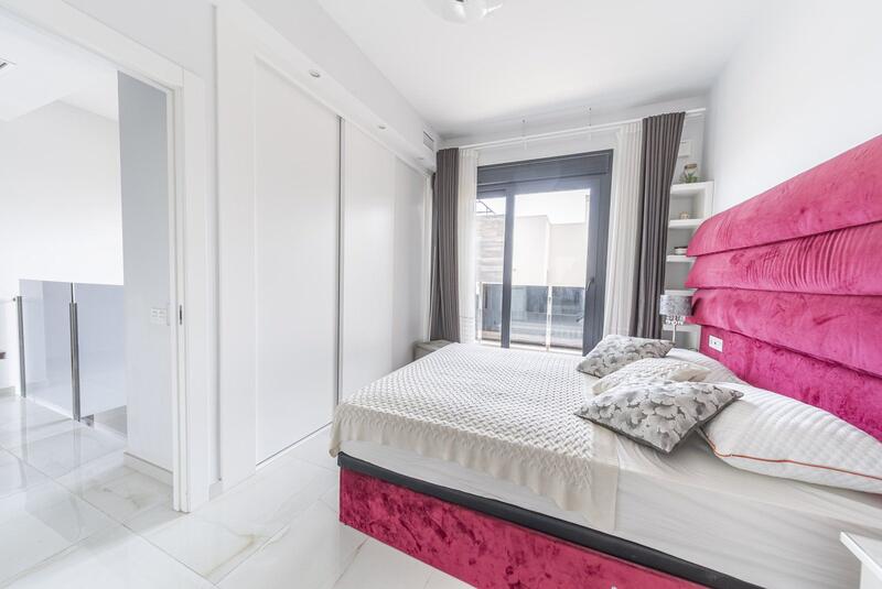 4 Schlafzimmer Villa zu verkaufen