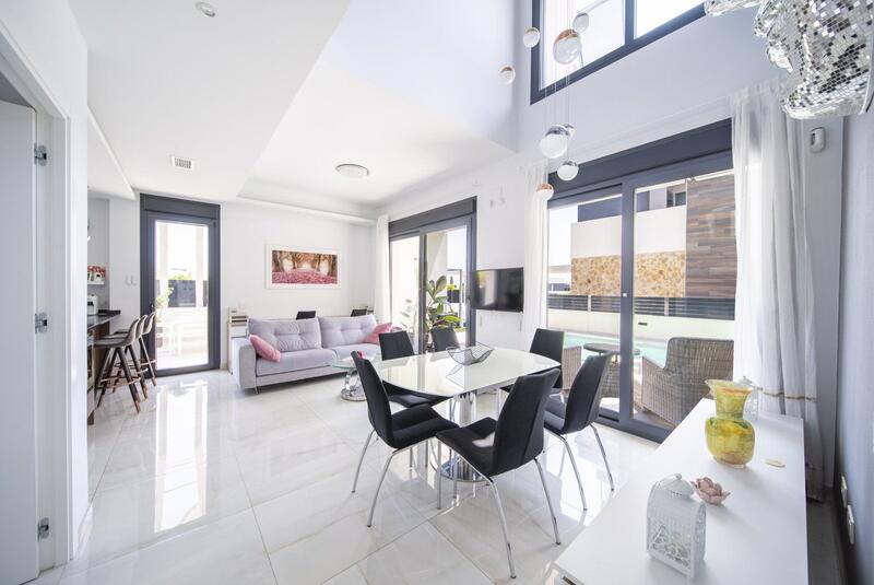 4 Schlafzimmer Villa zu verkaufen