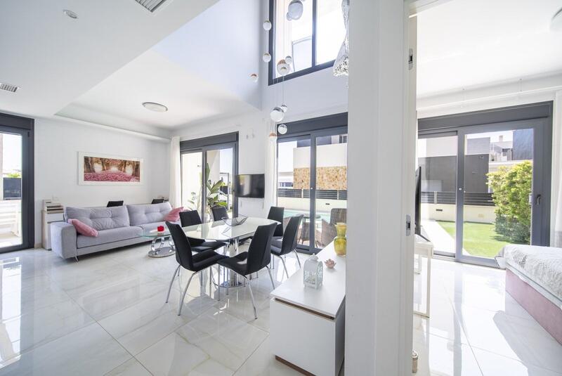 4 Schlafzimmer Villa zu verkaufen