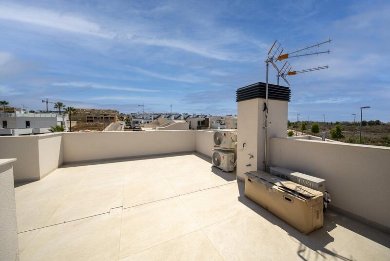 2 Cuarto Villa en venta