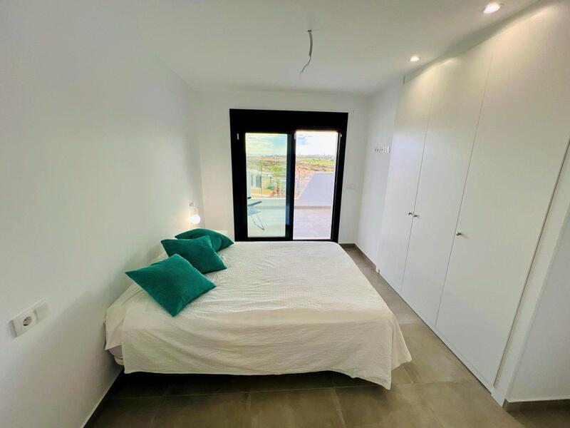 2 slaapkamer Appartement Te koop 2 slaapkamer Appartement Te koop