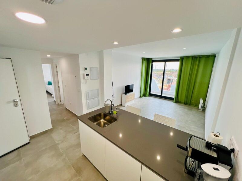 2 slaapkamer Appartement Te koop 2 slaapkamer Appartement Te koop