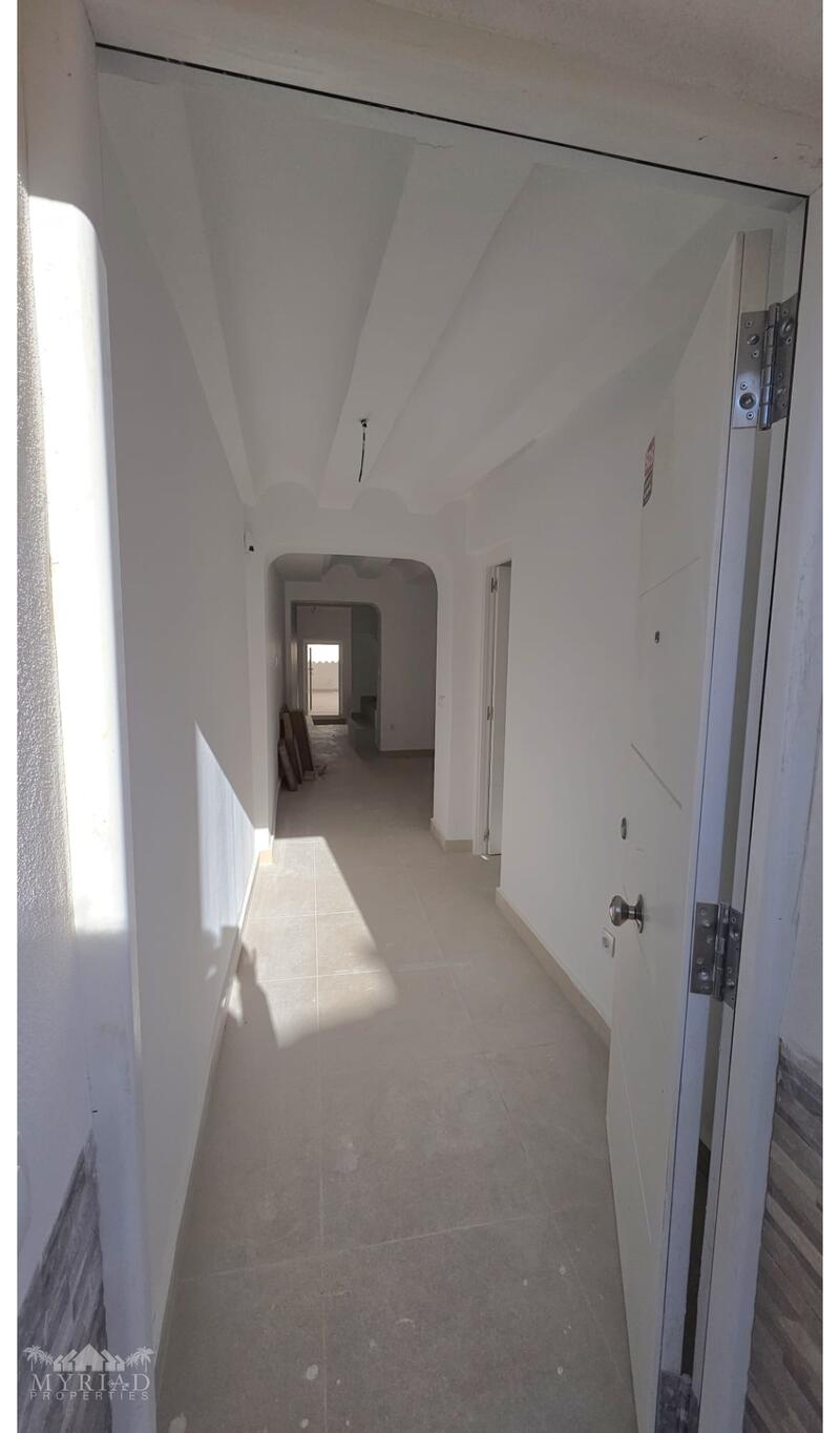 3 bedroom Townhouse for sale