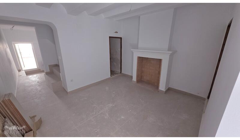 3 bedroom Townhouse for sale