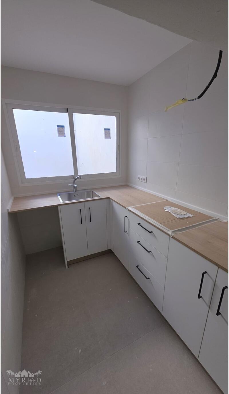 3 bedroom Townhouse for sale