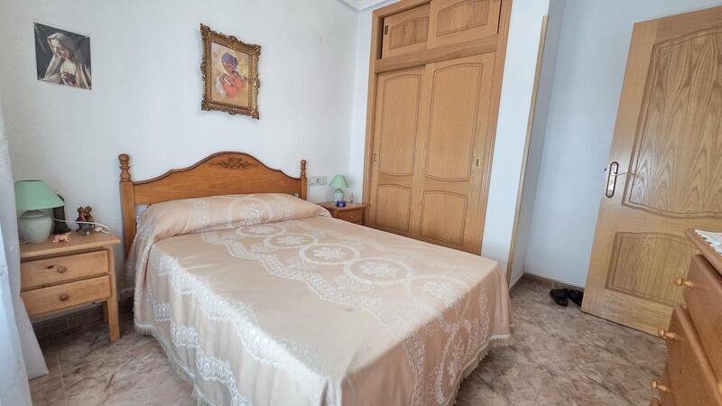 2 спальная комната квартира продается