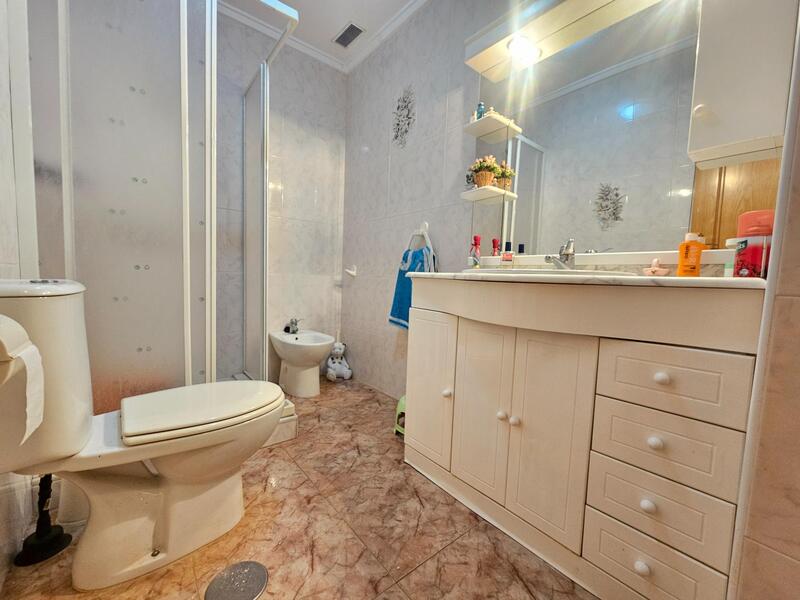 2 спальная комната квартира продается