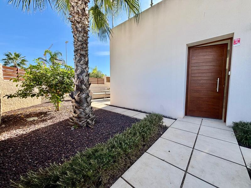 3 спальная комната вилла продается