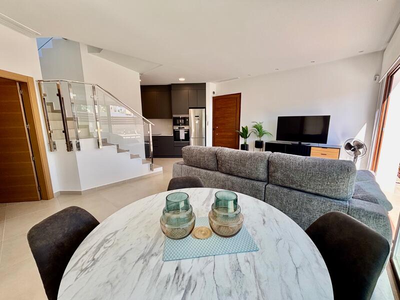 3 спальная комната вилла продается