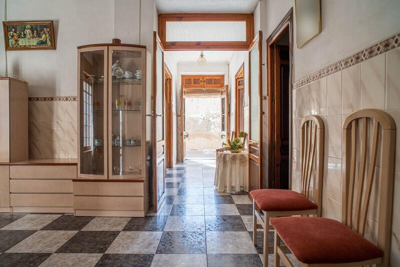 6 bedroom Townhouse for sale 6 bedroom Townhouse for sale