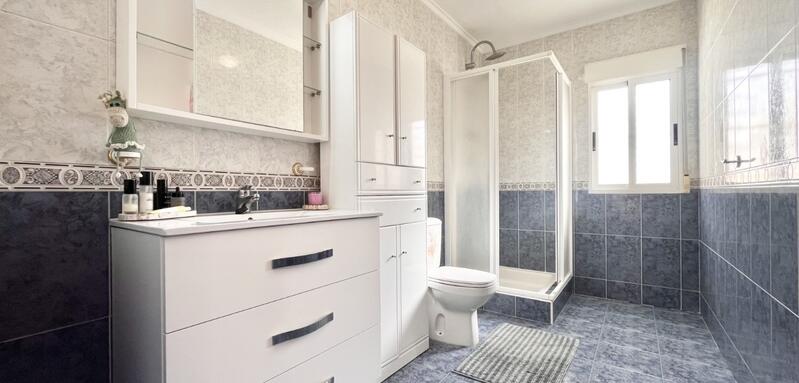 3 bedroom Townhouse for sale