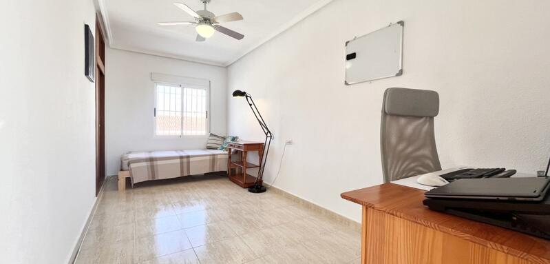 3 bedroom Townhouse for sale