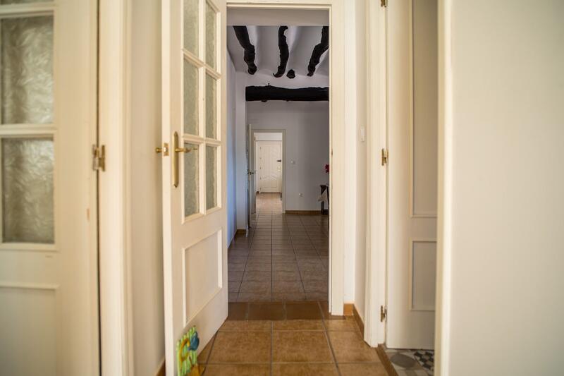 5 bedroom Country House for sale