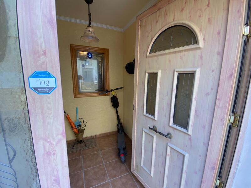 5 bedroom Townhouse for sale