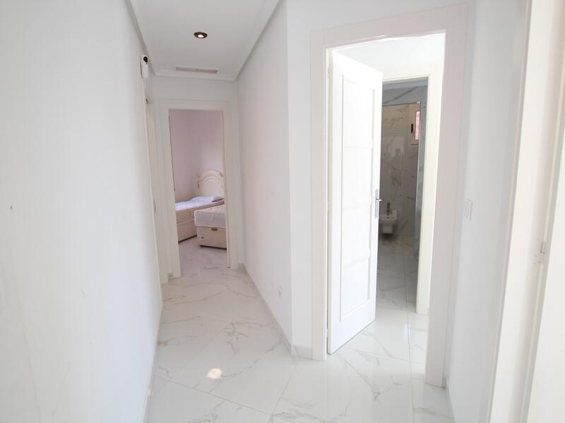 6 bedroom Villa for sale