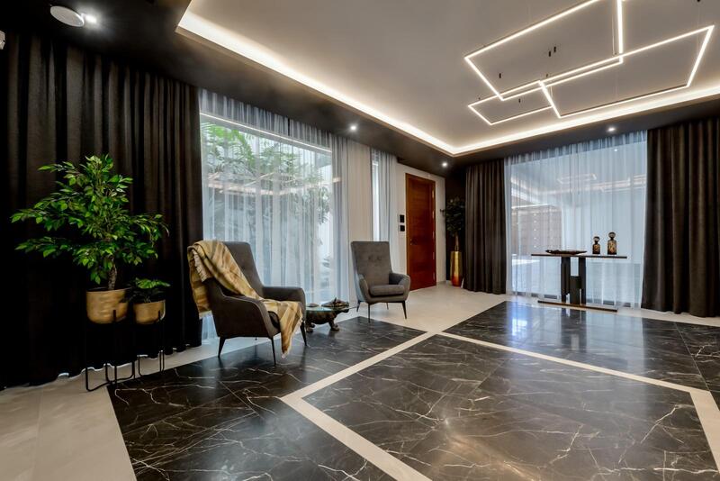 8 soverom Villa til salgs 8 soverom Villa til salgs