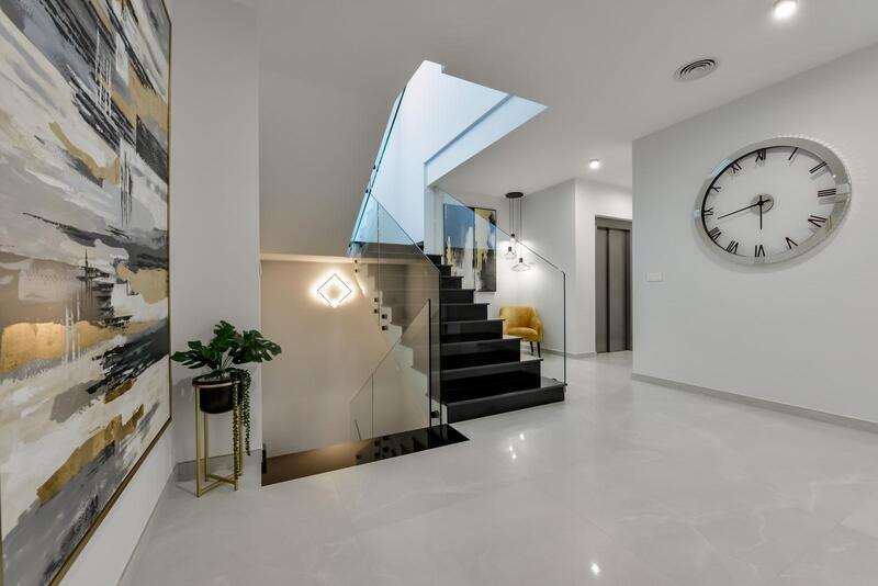 8 soverom Villa til salgs 8 soverom Villa til salgs