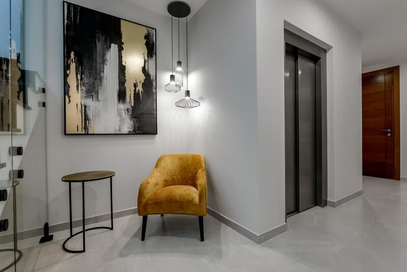 8 soverom Villa til salgs 8 soverom Villa til salgs