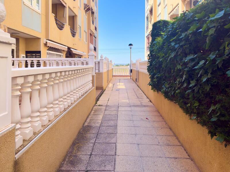 2 Cuarto Villa en venta