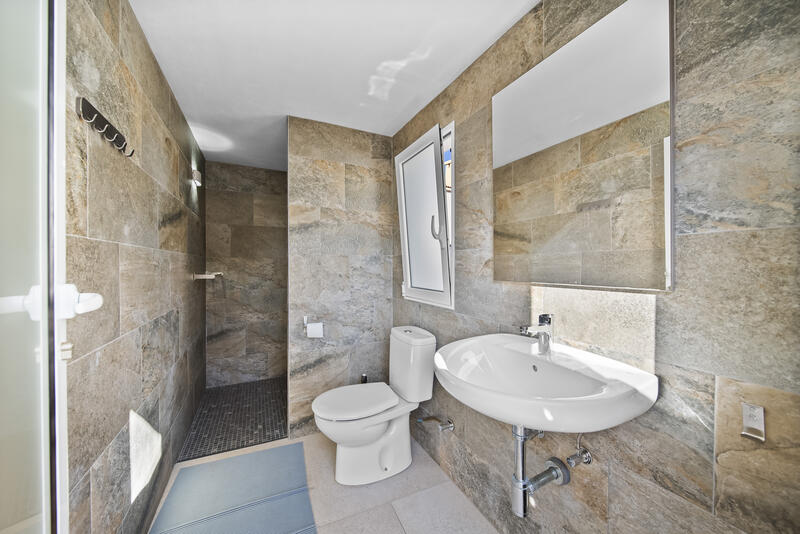 6 bedroom Villa for sale