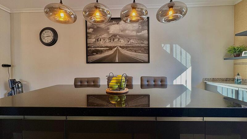 4 slaapkamer Villa Te koop 4 slaapkamer Villa Te koop