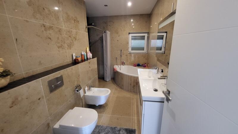 4 bedroom Villa for sale 4 bedroom Villa for sale