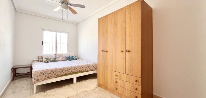 3 slaapkamer Gezinswoning Te koop 3 slaapkamer Gezinswoning Te koop