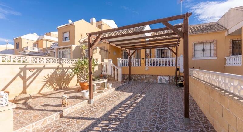 Villa for sale in Ciudad Quesada, Alicante
