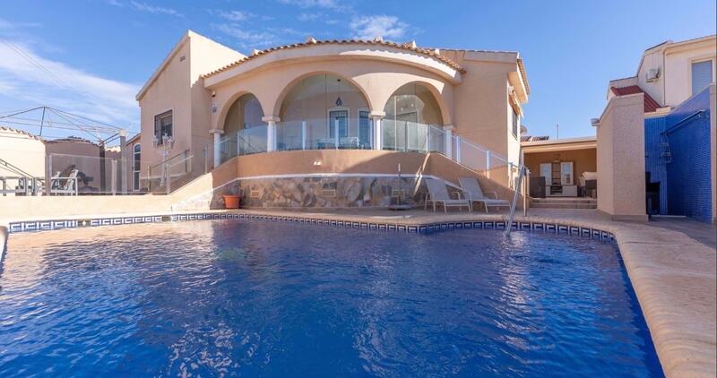 Villa for sale in Ciudad Quesada, Alicante
