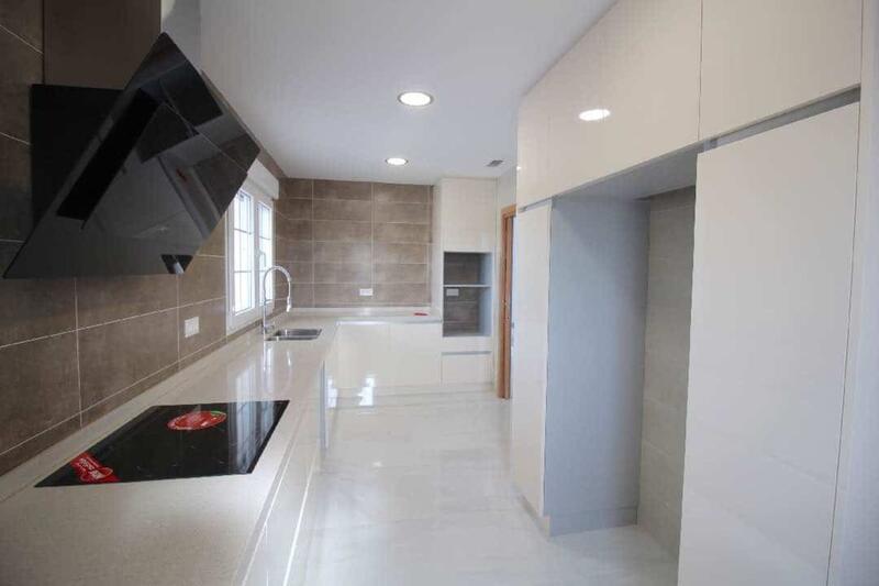 4 Cuarto Villa en venta