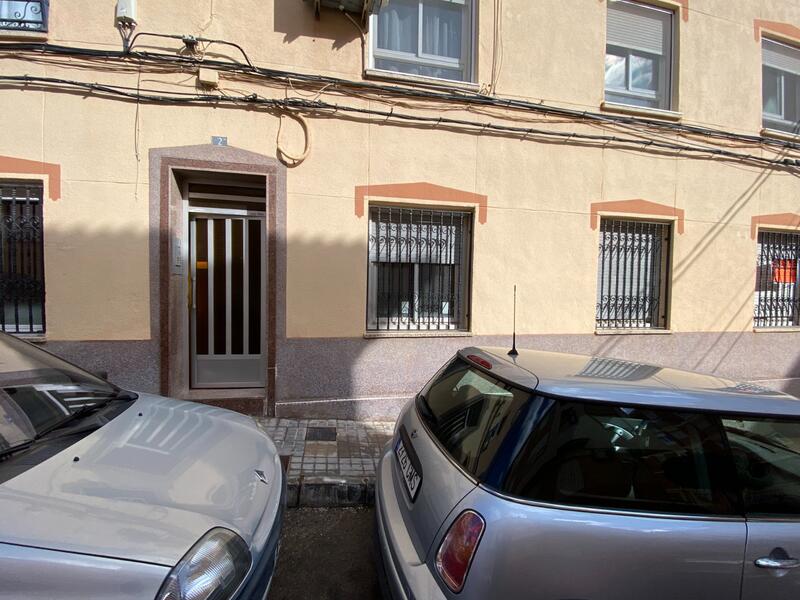 Apartamento en venta en Sax, Alicante