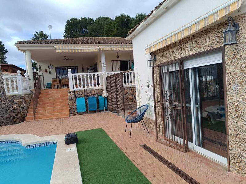 3 Cuarto Villa en venta