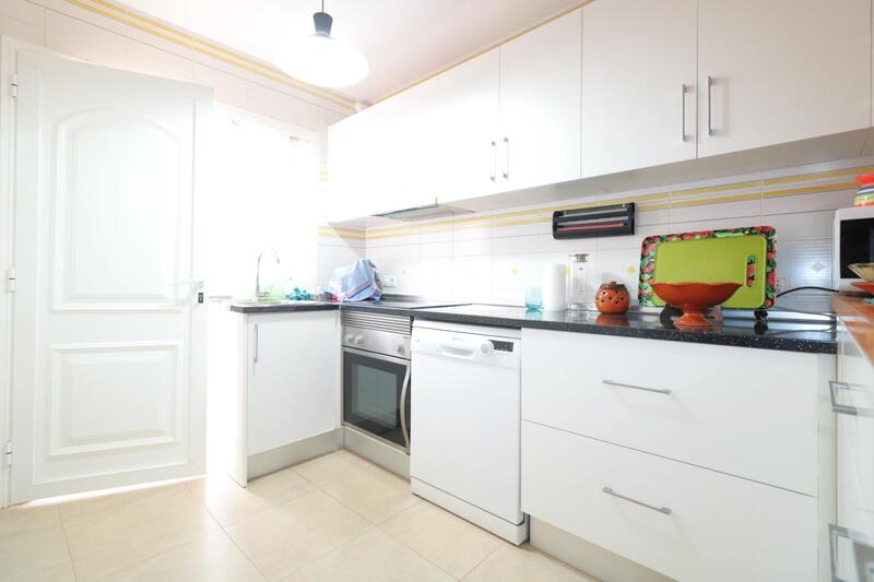 3 bedroom Townhouse for sale