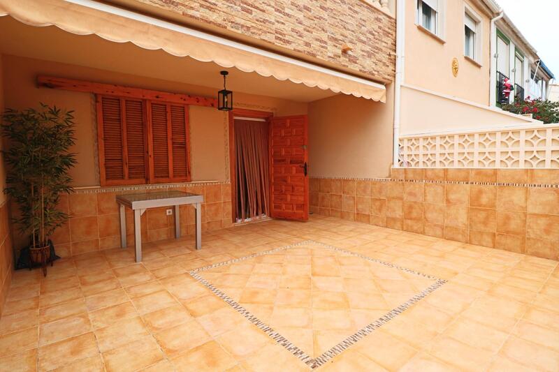 3 bedroom Townhouse for sale