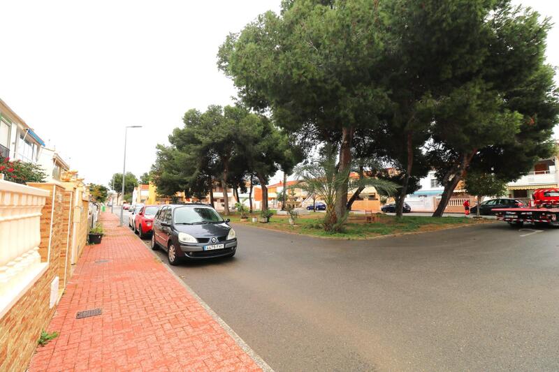 3 bedroom Townhouse for sale