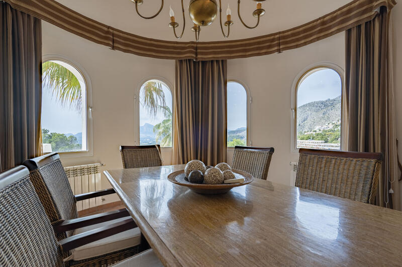 4 Cuarto Villa en venta