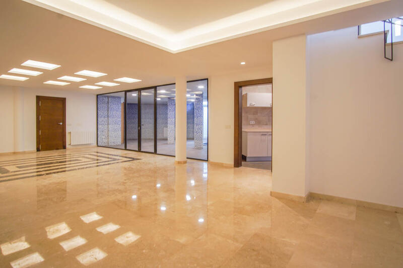 5 bedroom Villa for sale