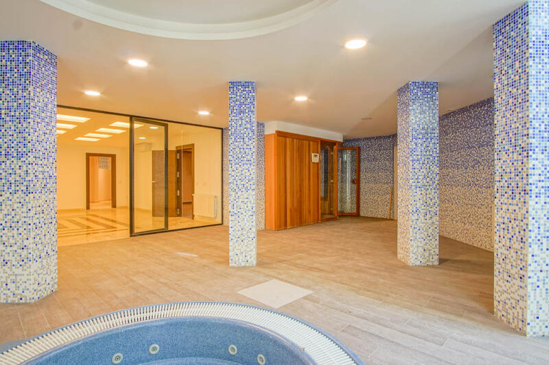 5 bedroom Villa for sale