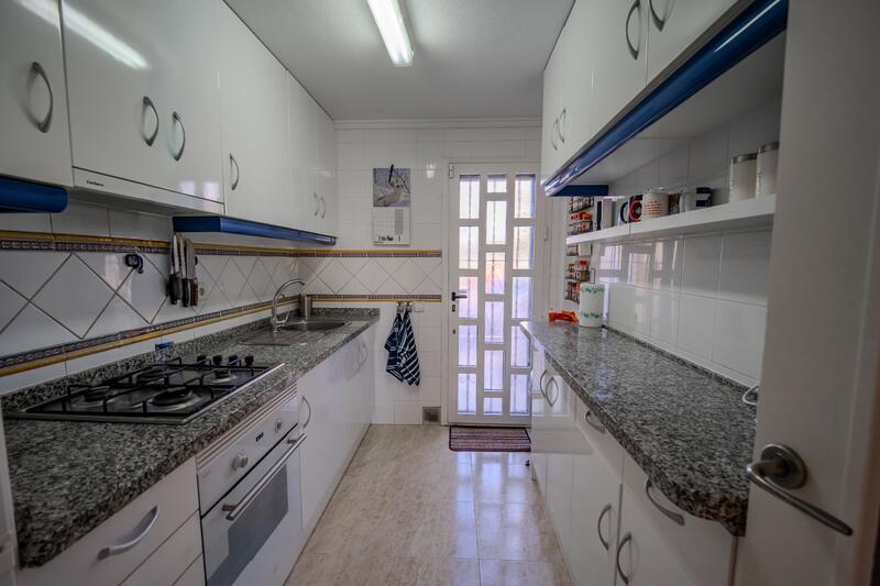 3 bedroom Townhouse for sale