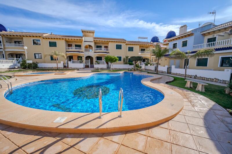 3 bedroom Townhouse for sale