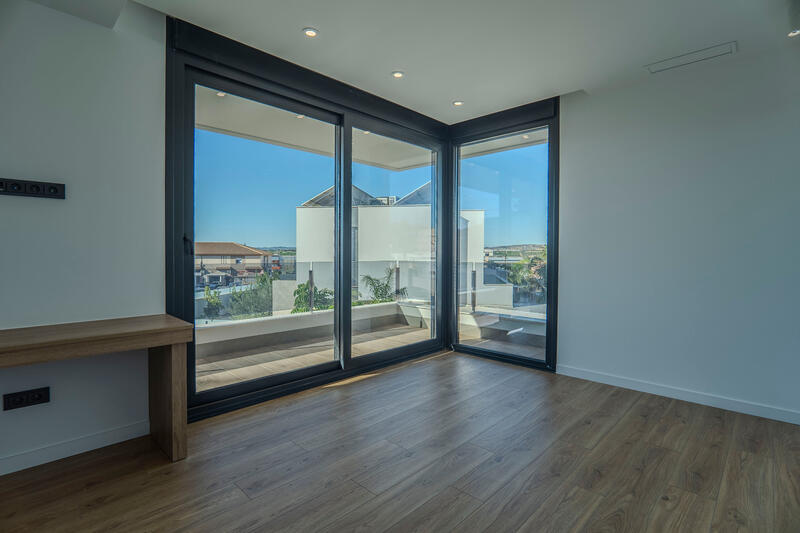 4 sovrum Villa till salu