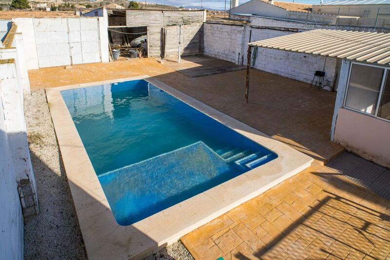 5 Cuarto Casa de Campo en venta