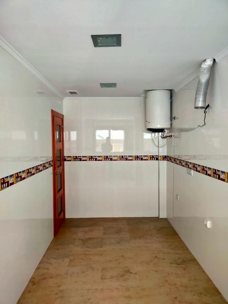 3 bedroom Apartment for sale