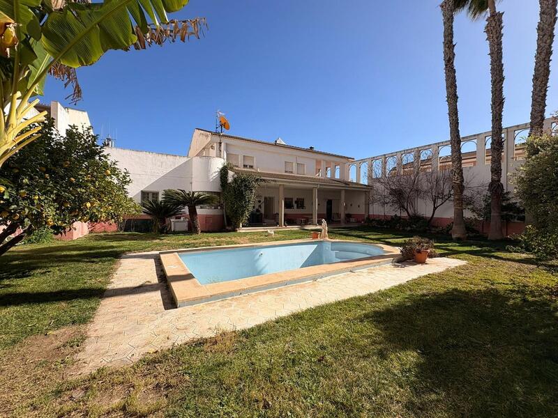Villa à vendre dans Sax, Alicante