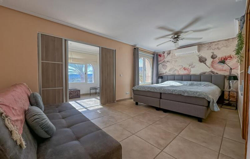 6 sovrum Villa till salu