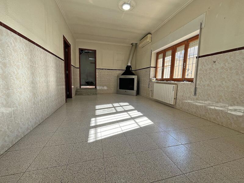 3 slaapkamer Gezinswoning Te koop