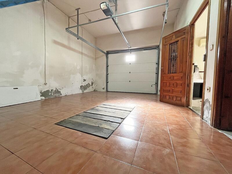 3 slaapkamer Gezinswoning Te koop