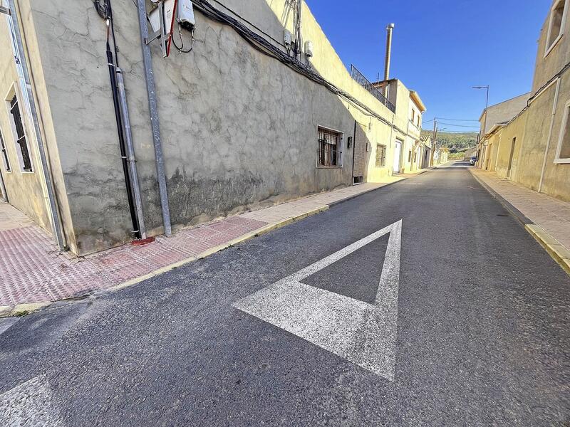 3 slaapkamer Gezinswoning Te koop